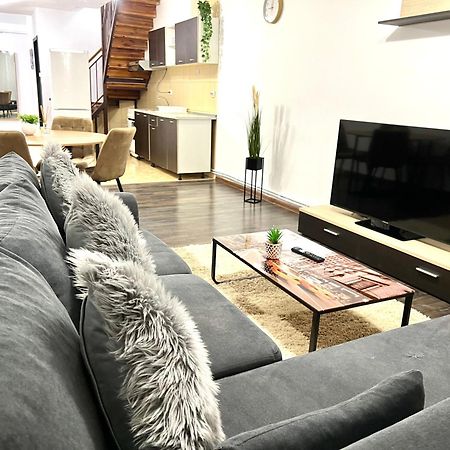 Ndl City Center Appartement Cluj-Napoca Buitenkant foto